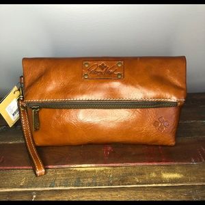 NWT Patricia Nash Valerie Leather Wristlet Clutch